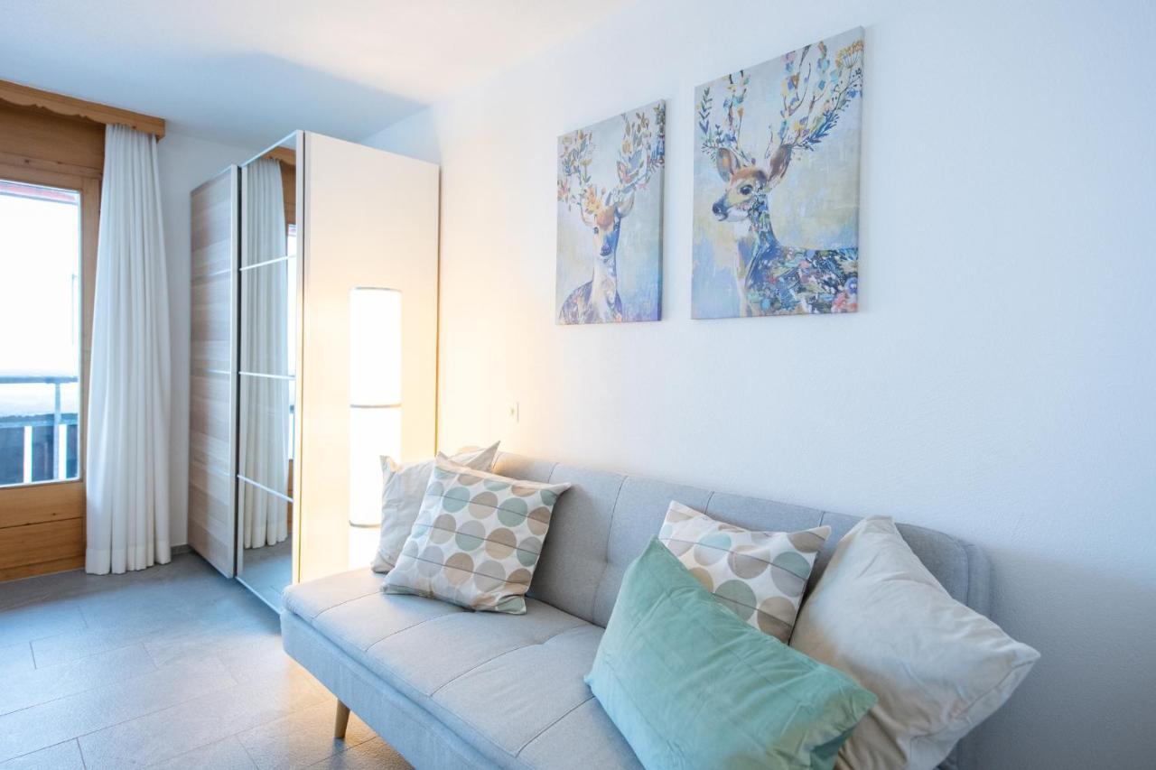 Agrimonia - Moebilierte Ferienwohnung Mit Balkon Davos Bagian luar foto