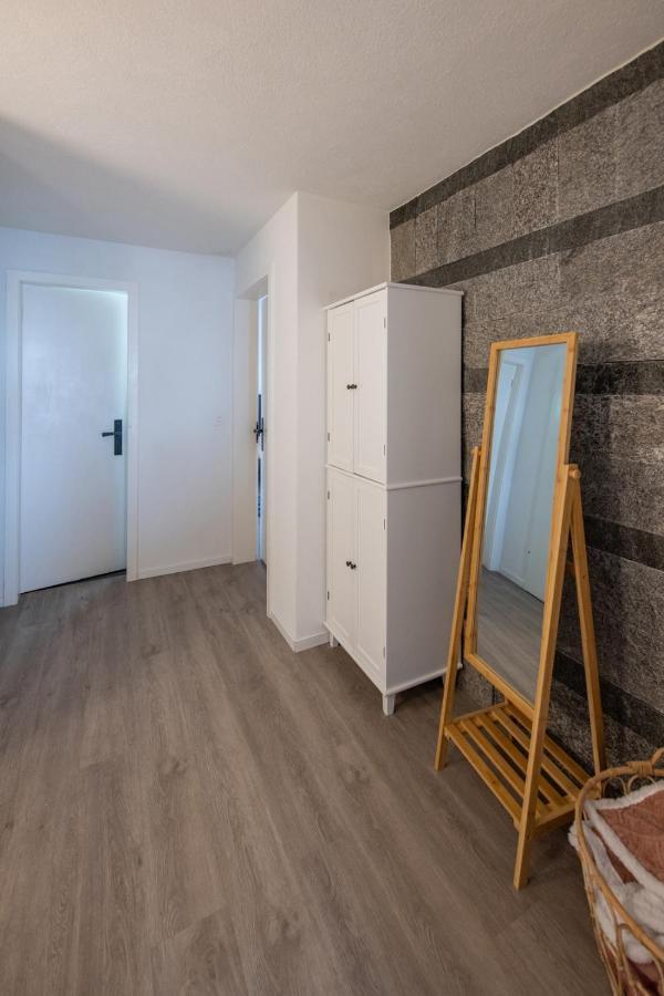 Agrimonia - Moebilierte Ferienwohnung Mit Balkon Davos Bagian luar foto