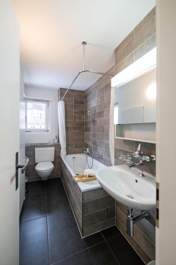 Agrimonia - Moebilierte Ferienwohnung Mit Balkon Davos Bagian luar foto