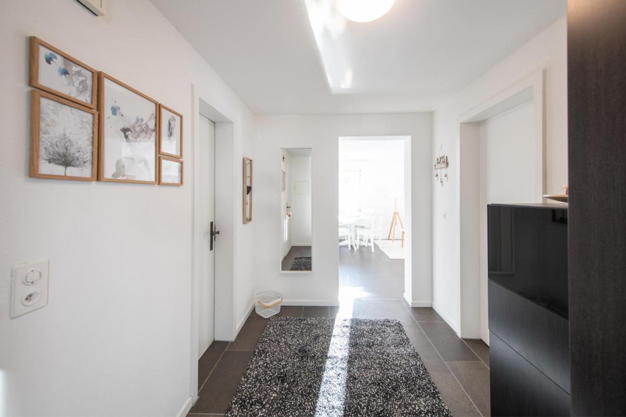 Agrimonia - Moebilierte Ferienwohnung Mit Balkon Davos Bagian luar foto