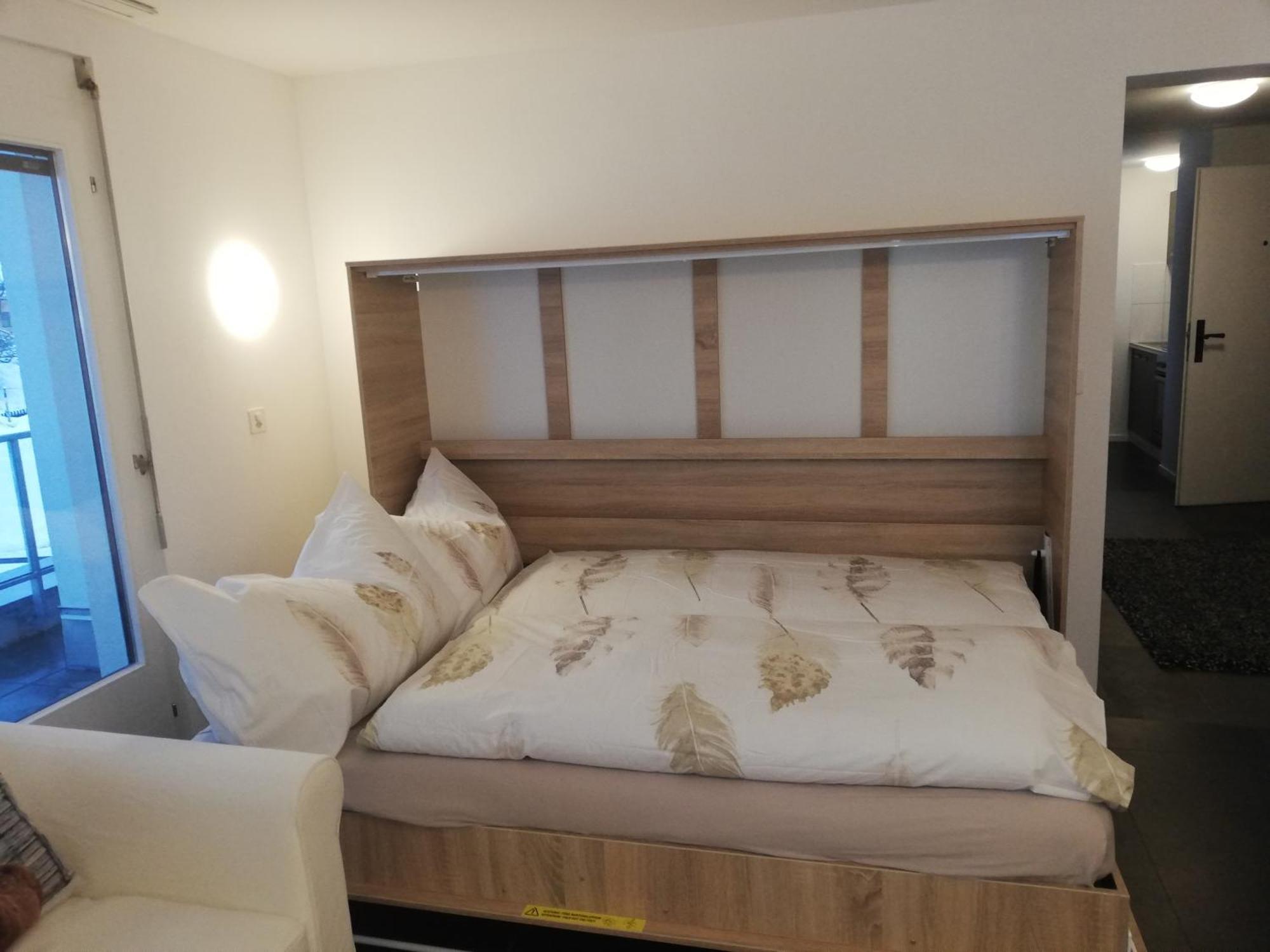 Agrimonia - Moebilierte Ferienwohnung Mit Balkon Davos Bagian luar foto